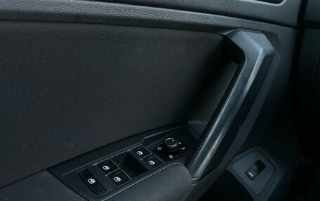 Volkswagen Tiguan II, 2017 год, 2 170 000 рублей, 24 фотография