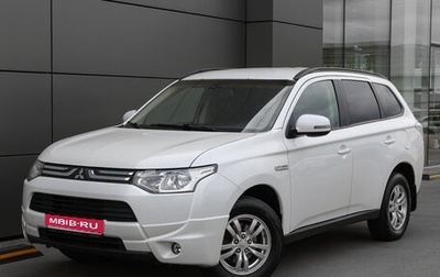 Mitsubishi Outlander III рестайлинг 3, 2014 год, 1 349 000 рублей, 1 фотография