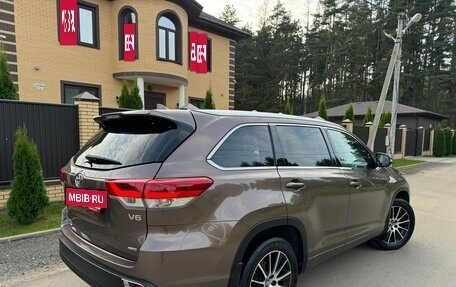 Toyota Highlander III, 2018 год, 2 850 000 рублей, 8 фотография