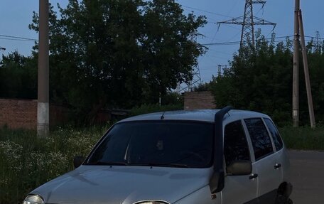Chevrolet Niva I рестайлинг, 2006 год, 450 000 рублей, 2 фотография
