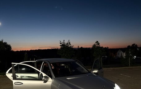 Mercedes-Benz C-Класс, 2004 год, 600 000 рублей, 3 фотография