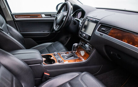 Volkswagen Touareg III, 2011 год, 1 670 000 рублей, 9 фотография