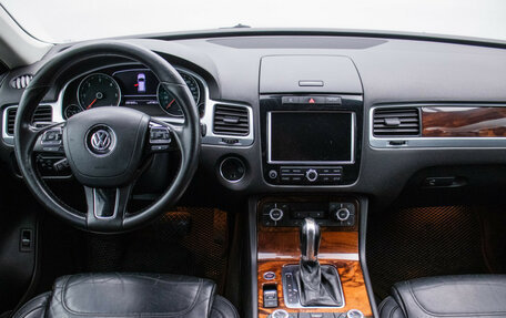 Volkswagen Touareg III, 2011 год, 1 670 000 рублей, 13 фотография