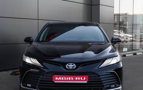 Toyota Camry, 2021 год, 2 998 000 рублей, 2 фотография