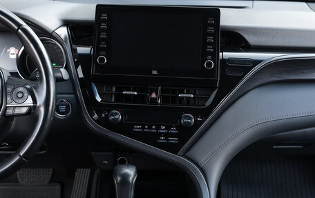 Toyota Camry, 2021 год, 2 998 000 рублей, 20 фотография