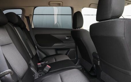 Mitsubishi Outlander III рестайлинг 3, 2014 год, 1 349 000 рублей, 12 фотография