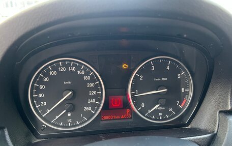 BMW 3 серия, 2011 год, 850 000 рублей, 10 фотография