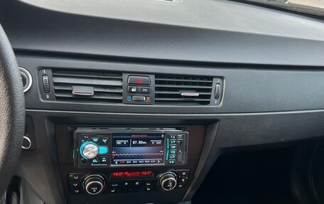 BMW 3 серия, 2011 год, 850 000 рублей, 11 фотография