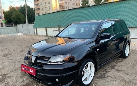 Mitsubishi Outlander III рестайлинг 3, 2004 год, 600 000 рублей, 1 фотография