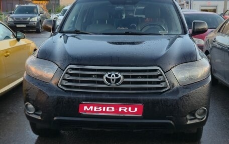 Toyota Highlander III, 2010 год, 1 550 000 рублей, 1 фотография