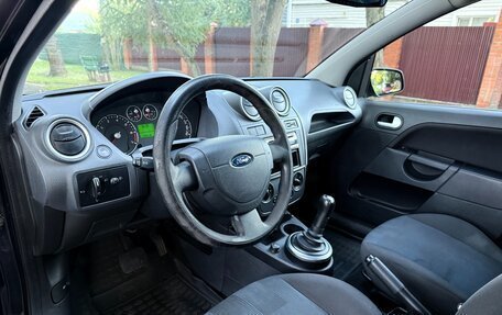 Ford Fiesta, 2006 год, 270 000 рублей, 14 фотография