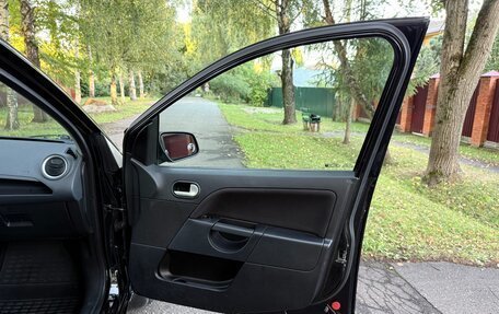 Ford Fiesta, 2006 год, 270 000 рублей, 22 фотография