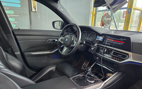 BMW 3 серия, 2019 год, 4 200 000 рублей, 16 фотография