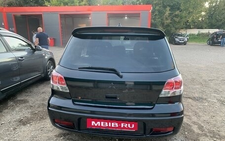 Mitsubishi Outlander III рестайлинг 3, 2004 год, 600 000 рублей, 5 фотография