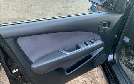 Mitsubishi Outlander III рестайлинг 3, 2004 год, 600 000 рублей, 11 фотография