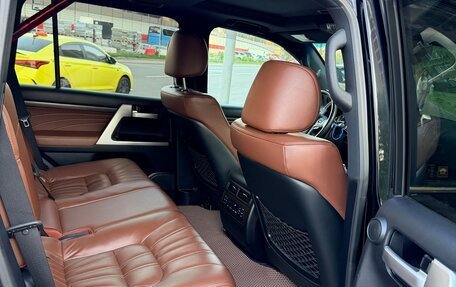 Toyota Land Cruiser 200, 2019 год, 8 500 000 рублей, 12 фотография