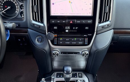 Toyota Land Cruiser 200, 2019 год, 8 500 000 рублей, 10 фотография