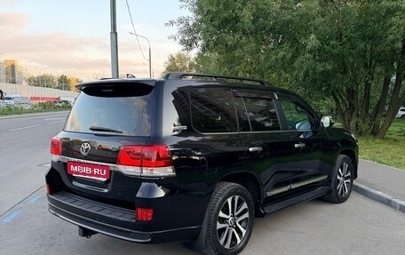 Toyota Land Cruiser 200, 2019 год, 8 500 000 рублей, 4 фотография