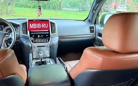 Toyota Land Cruiser 200, 2019 год, 8 500 000 рублей, 11 фотография