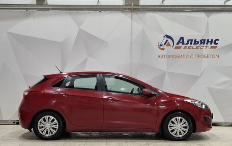 Hyundai i30 II рестайлинг, 2013 год, 860 000 рублей, 2 фотография