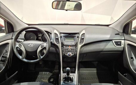 Hyundai i30 II рестайлинг, 2013 год, 860 000 рублей, 9 фотография