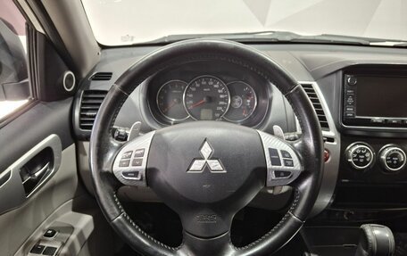 Mitsubishi Pajero Sport II рестайлинг, 2013 год, 1 690 000 рублей, 10 фотография