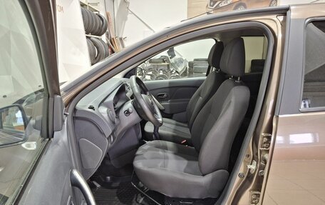 Renault Sandero II рестайлинг, 2019 год, 1 040 000 рублей, 16 фотография