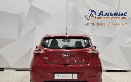 Hyundai i30 II рестайлинг, 2013 год, 860 000 рублей, 4 фотография