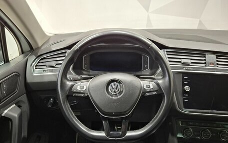 Volkswagen Tiguan II, 2019 год, 2 400 000 рублей, 10 фотография