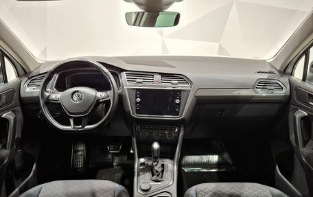 Volkswagen Tiguan II, 2019 год, 2 400 000 рублей, 9 фотография