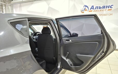 Hyundai Solaris II рестайлинг, 2015 год, 990 000 рублей, 27 фотография