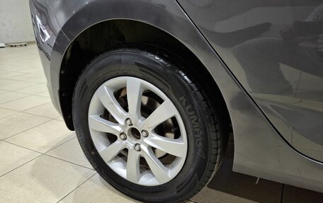 Hyundai Solaris II рестайлинг, 2015 год, 990 000 рублей, 21 фотография