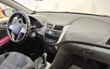 Hyundai Solaris II рестайлинг, 2015 год, 990 000 рублей, 12 фотография
