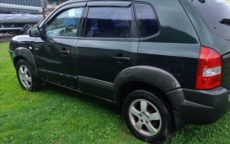 Hyundai Tucson III, 2006 год, 400 000 рублей, 4 фотография