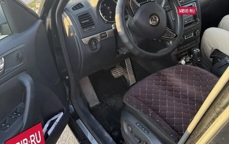 Skoda Yeti I рестайлинг, 2017 год, 1 700 000 рублей, 9 фотография