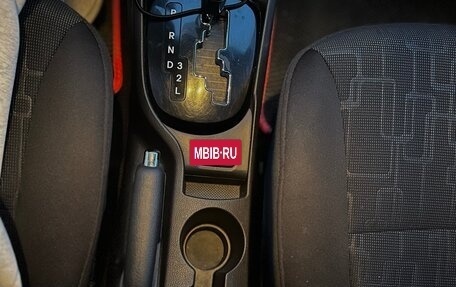 KIA Rio III рестайлинг, 2013 год, 990 000 рублей, 12 фотография