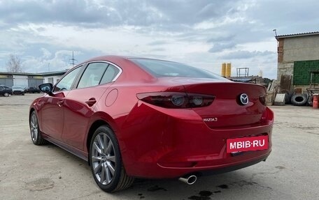 Mazda 3, 2020 год, 2 100 000 рублей, 18 фотография