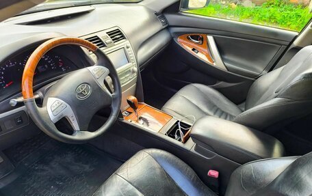 Toyota Camry, 2011 год, 930 000 рублей, 7 фотография
