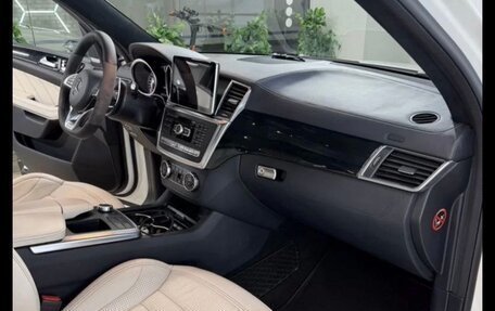 Mercedes-Benz GL-Класс AMG, 2013 год, 3 500 000 рублей, 14 фотография