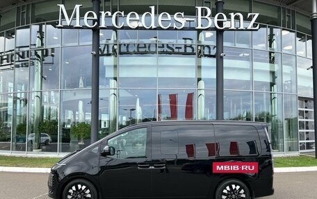 Hyundai Staria, 2024 год, 7 890 000 рублей, 2 фотография