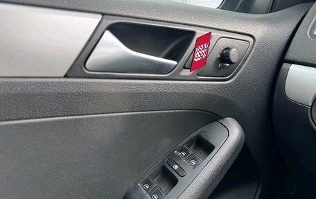 Volkswagen Jetta VI, 2013 год, 610 000 рублей, 14 фотография