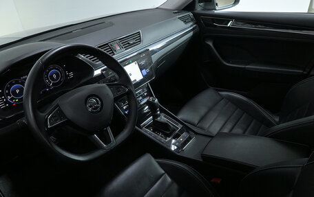 Skoda Superb III рестайлинг, 2023 год, 3 430 000 рублей, 7 фотография
