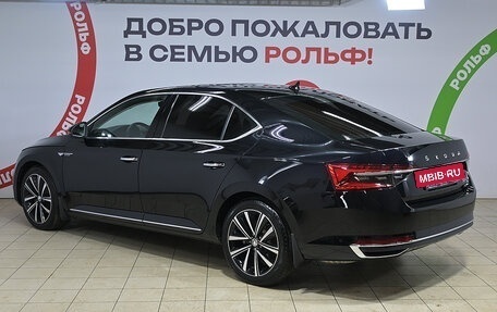 Skoda Superb III рестайлинг, 2023 год, 3 430 000 рублей, 6 фотография