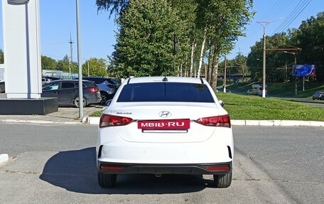 Hyundai Solaris II рестайлинг, 2021 год, 1 480 000 рублей, 10 фотография