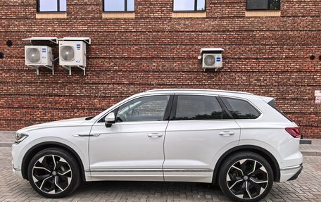 Volkswagen Touareg III, 2019 год, 4 450 000 рублей, 8 фотография