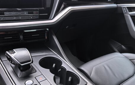 Volkswagen Touareg III, 2019 год, 4 450 000 рублей, 12 фотография