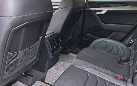 Volkswagen Touareg III, 2019 год, 4 450 000 рублей, 13 фотография