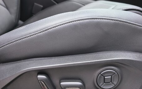 Volkswagen Touareg III, 2019 год, 4 450 000 рублей, 17 фотография