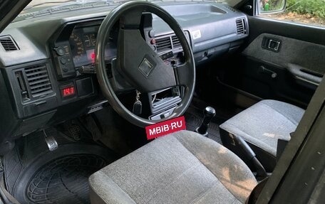 Mazda 323, 1987 год, 100 000 рублей, 8 фотография