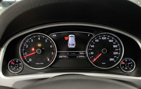 Volkswagen Touareg III, 2016 год, 2 750 000 рублей, 17 фотография
